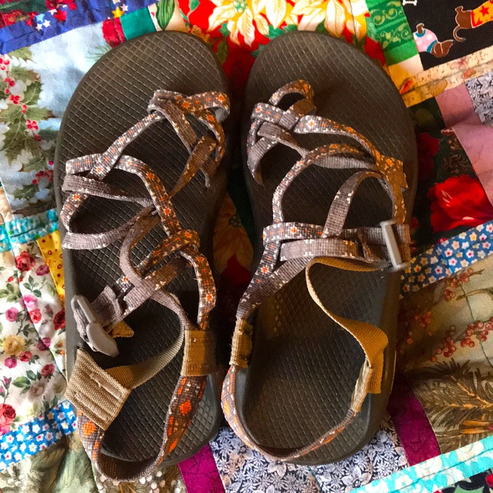 Chacos *nearly NEW condition*size 8 Wide*
